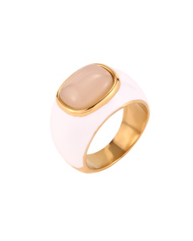 ANILLO ACERO DORADO BRAZO CON ESMALTE BLANCO Y PIEDRA CENTRAL CUARZO