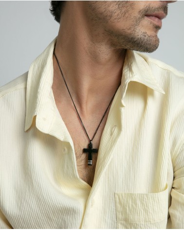 CADENA CON COLGANTE DE CRUZ ACERO COLOR NEGRO MODELO FASHION